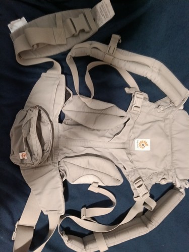 Ergobaby position omni 360 - 4,